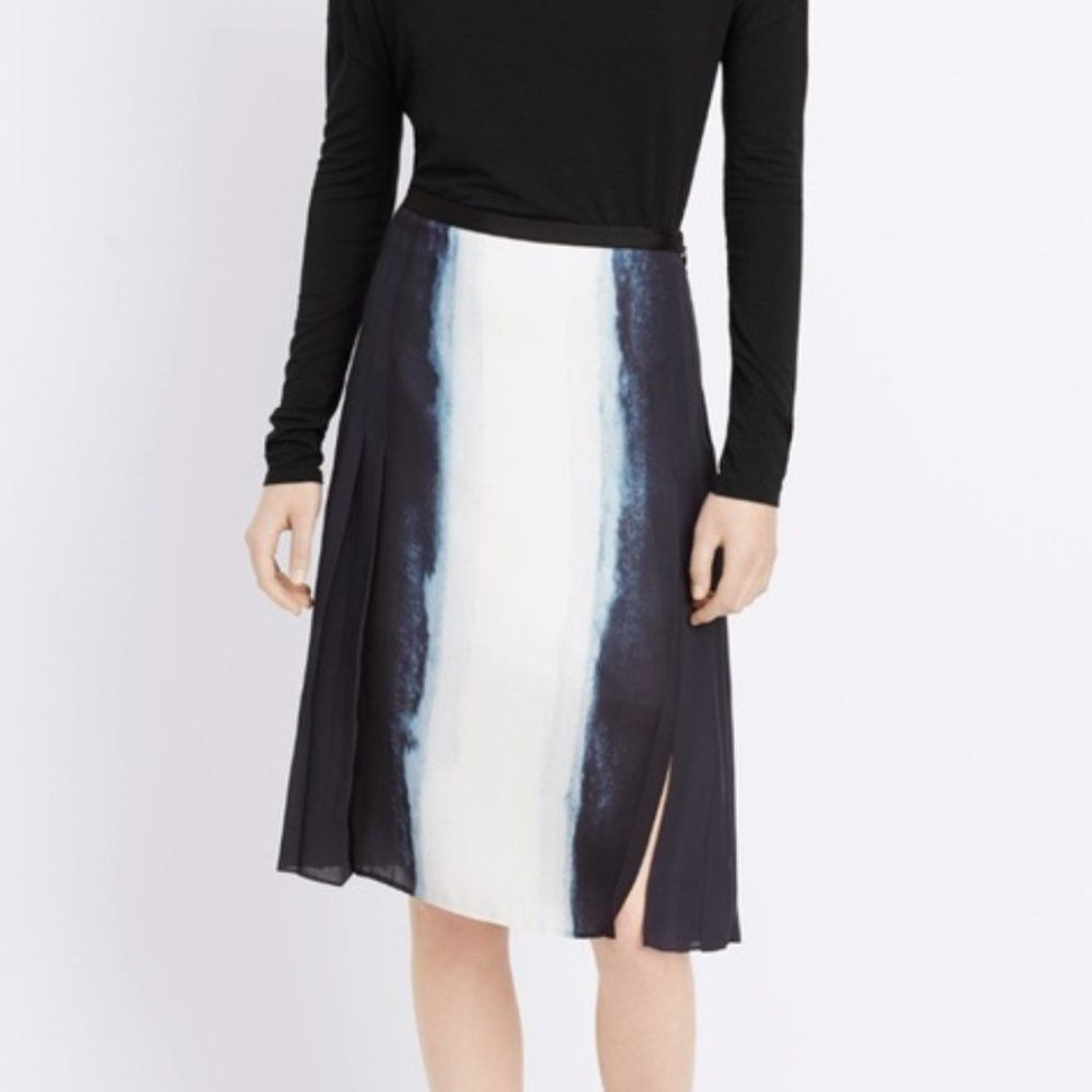 NWOT sz 8 silk Vince Vertical tie-dye print pleated skirt